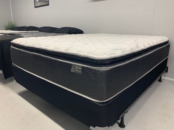 Blackhawk Queen Super Pillow Top 13.5”